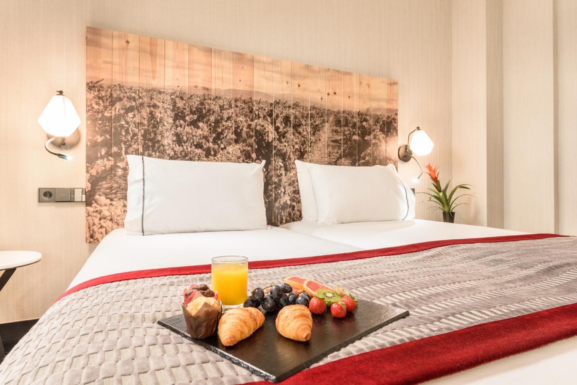 Double Room,510522195:JPEG