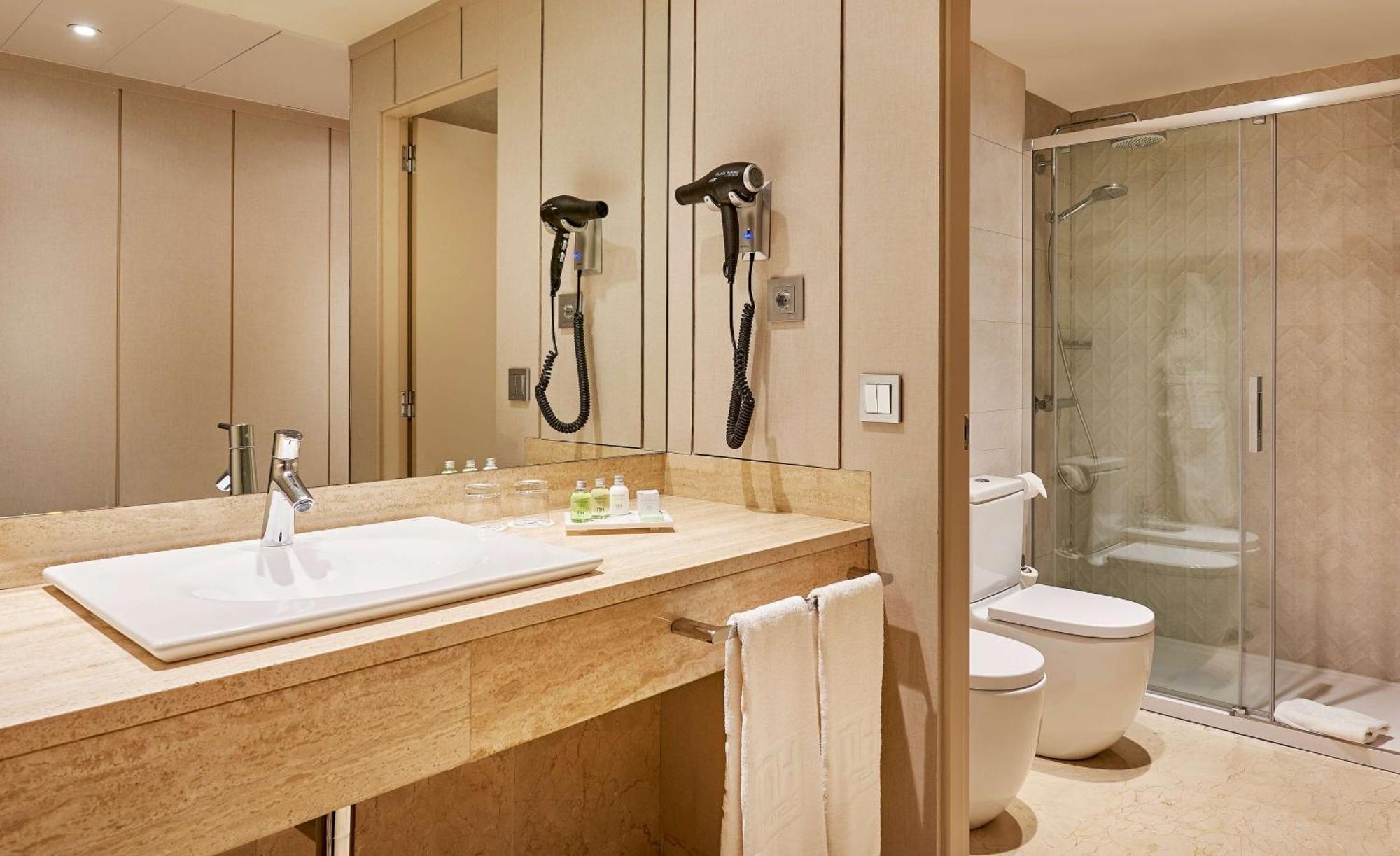 Standard Double or Twin Room,1639549311:JPEG