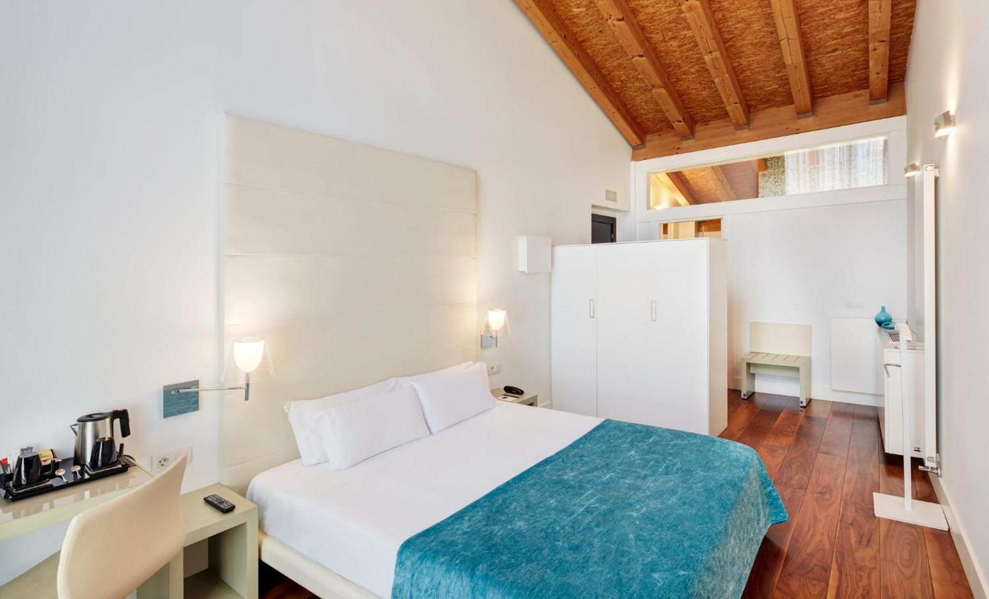 Superior Double Room,1658766385:JPEG
