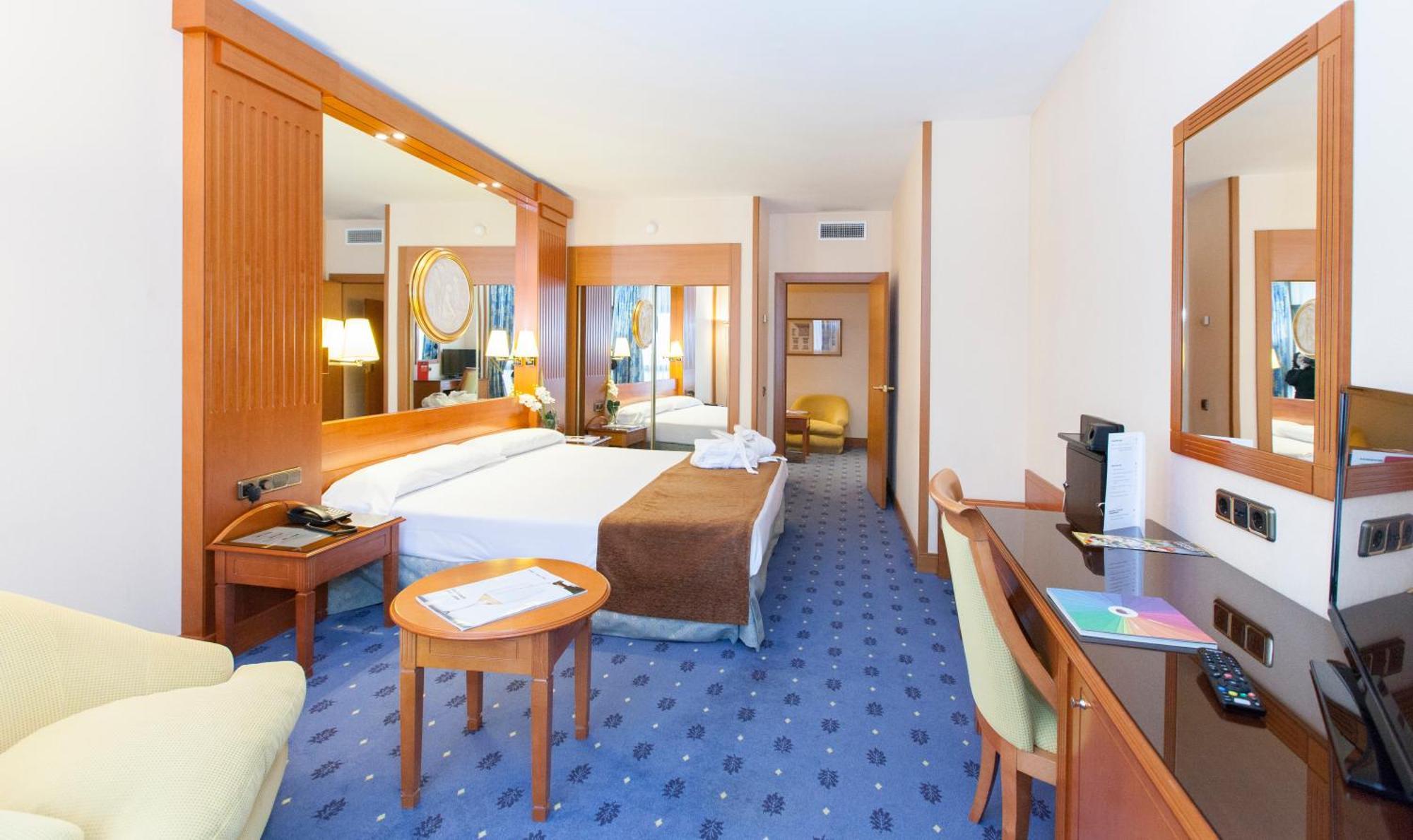 Double or Twin Room,1706275002:JPEG